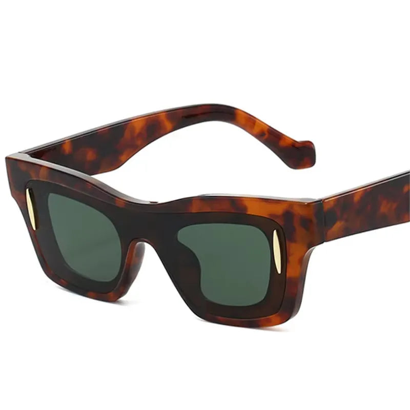 Logo Custom 2025 Fashion Retro Rivets Cat Eye Sun Glasses UV400 Big Frame Square Sunglasses for Men Women
