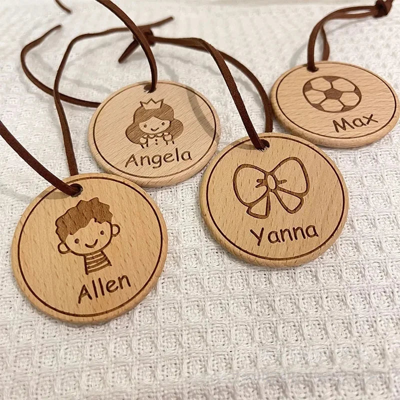 Custom Wooden Labels Beech Wood Round Token Chips Pendant Hanging Blank Writable Tags Personalized Name Tags for Backpacks Gift