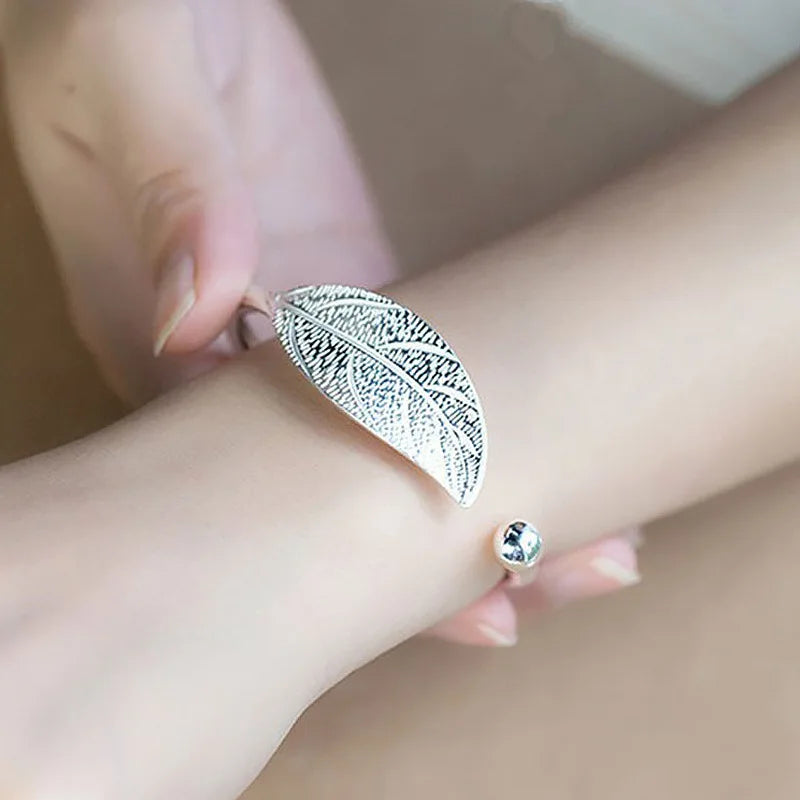 Simple Korean Valentines Day Gift Open Bangle Bracelet Silver Leaf Bracelet to My Daughter MegaBDM