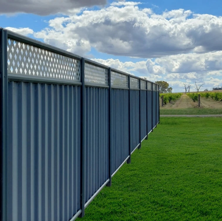 Privacy Security Rot Proof Steel Fence with 3D Modeling Eco-Friendly Customizable Size Colorbond Design Galvanized Steel