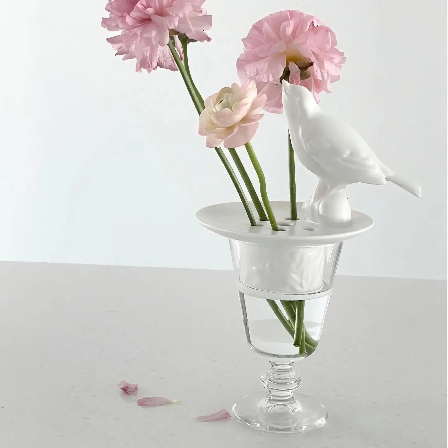 Modern Ceramic Bird Shaped Tabletop Vase Handmade Eco-Friendly Animal Design Flower Holder for Home Decor