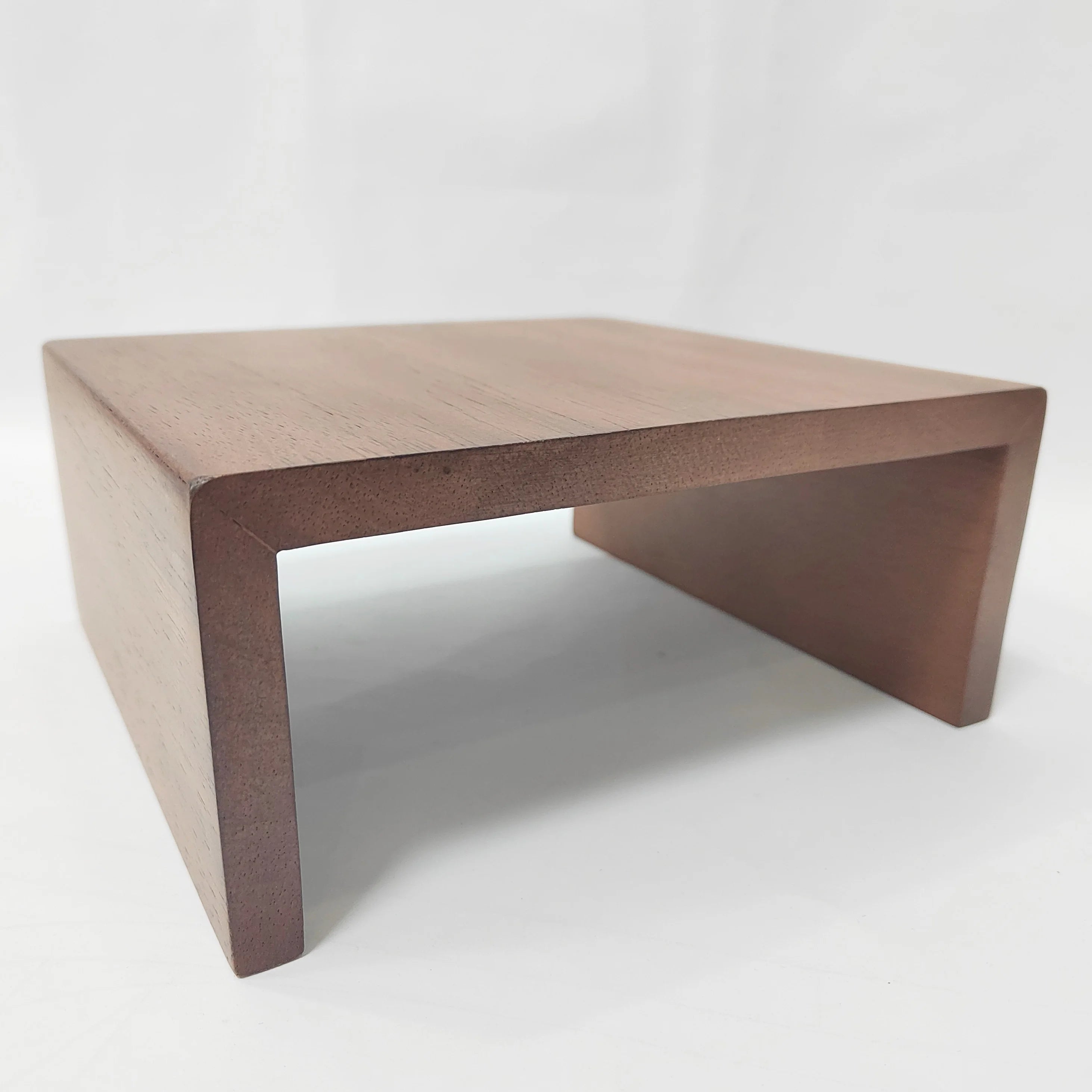 Custom Acacia Wood Sofa Armrest Tray Double Hinge Sofa Arm Tray Table Clip Couch Cup Holder Tray Wood Side Table for Sofa
