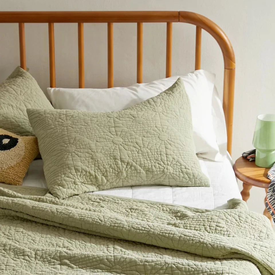 2025  100%  Microfiber Cozy Crinkle Bedspread