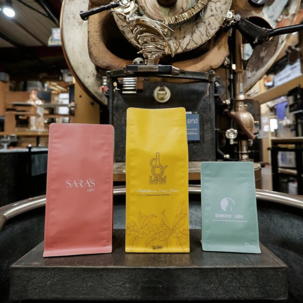 AT PACK Custom Bolsa De Cafe 250g 500g 1kg Flat Bottom Stand up Packaging Bag Colombia Coffee Bags With Valve and Zipper