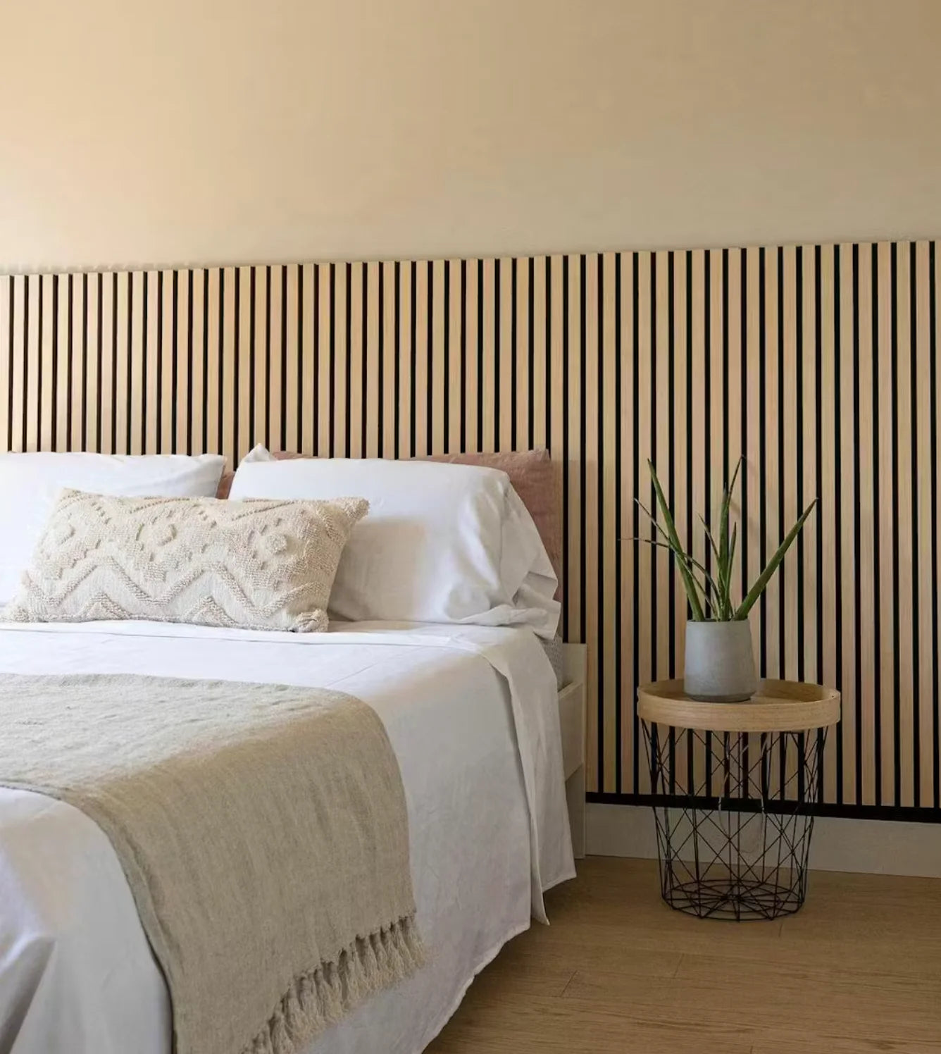 Decorative Wood Veneer Wall Panel Interior MDF Wall Cladding for Hotel and Home