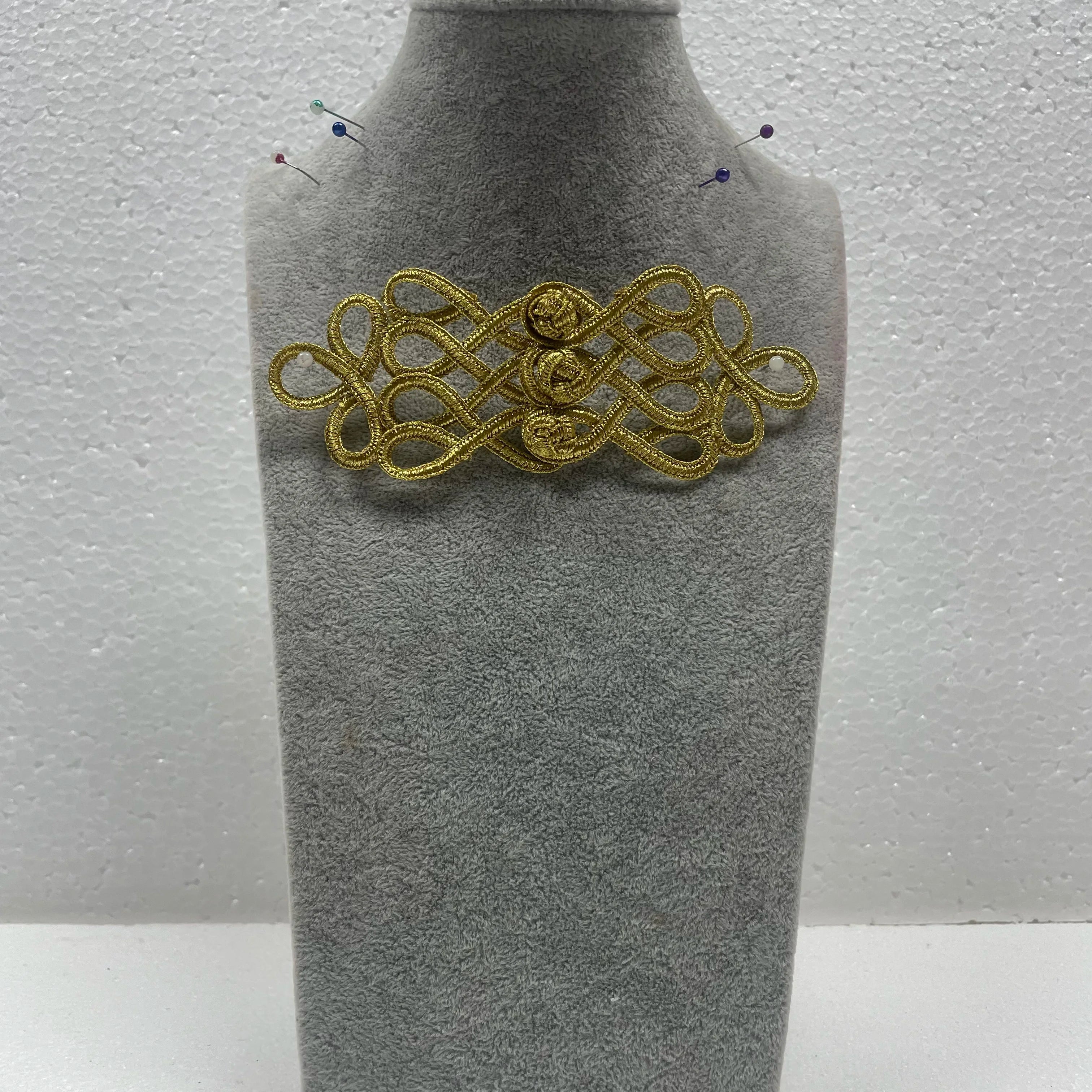 Handmade Large Gold Wire Decoration Dress Suit Plate Buckle Polyester Fabric Cover Tape Buttons for Garment Fashion Accessory
