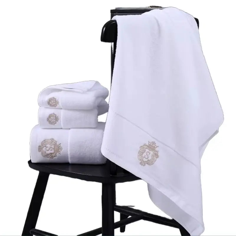 Customized Luxury Highly Absorbent Soft Bath Towel  Embroidery logo Cotton  Bath Hand Towels for Hotel Spa Bathroom  Bath Towel