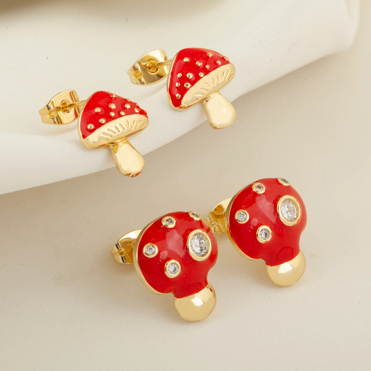 QIKU Wholesale Cute Fun Mushroom 18k Gold Plated Hypoallergenic Boho Stud Earrings for Kids Daily Use