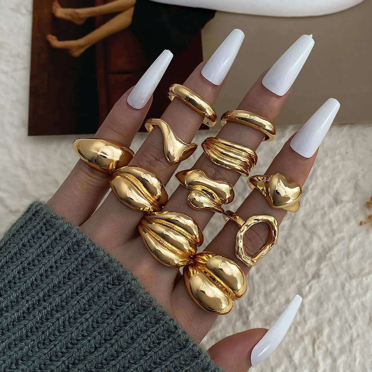 11Pcs/Set Exaggerated Geometric Design Ring Hollow Heart Irregular Ring Set for Women Jewelry