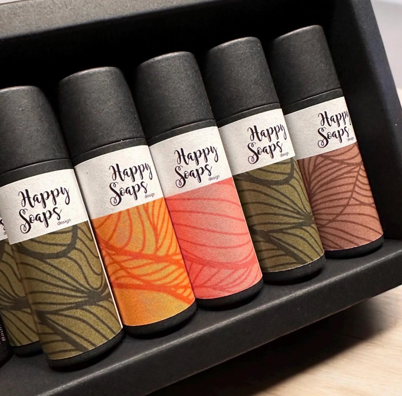 Hallpack Eco-friendly Recyclable Biodegradable Paper Customized Lip Balm Deodorant Perfume Loose Powder Packaging Push Cylinder