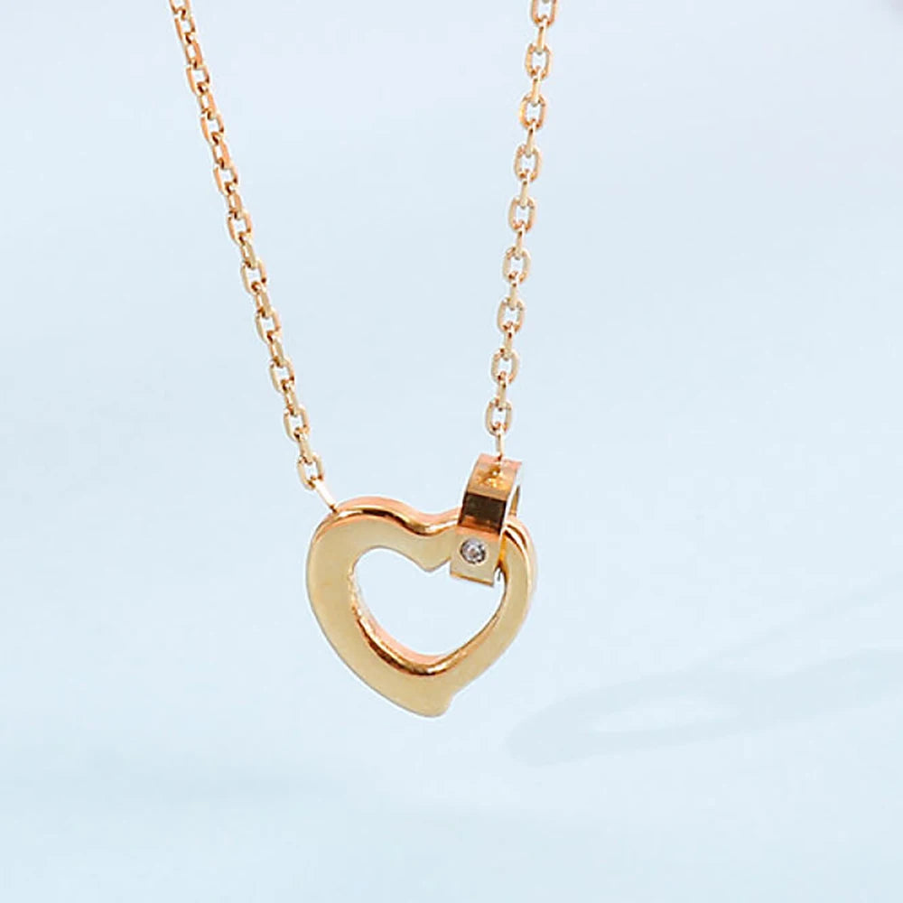 Hot Fashion Heart Pendant Necklace Women's Zircon Necklace Jewelry Stainless Steel Necklace for Women