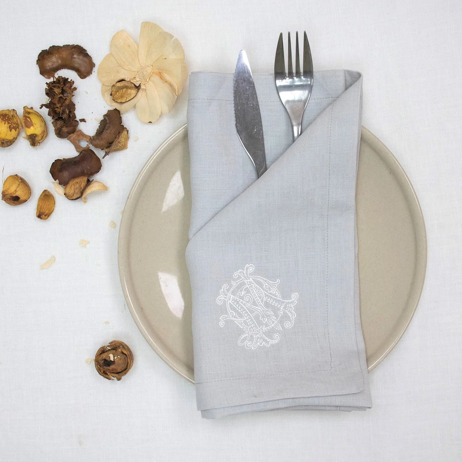 Luxury Wedding Custom Party  Ivory Gray Color 100% European Pure Linen Table Napkin with Embroidered