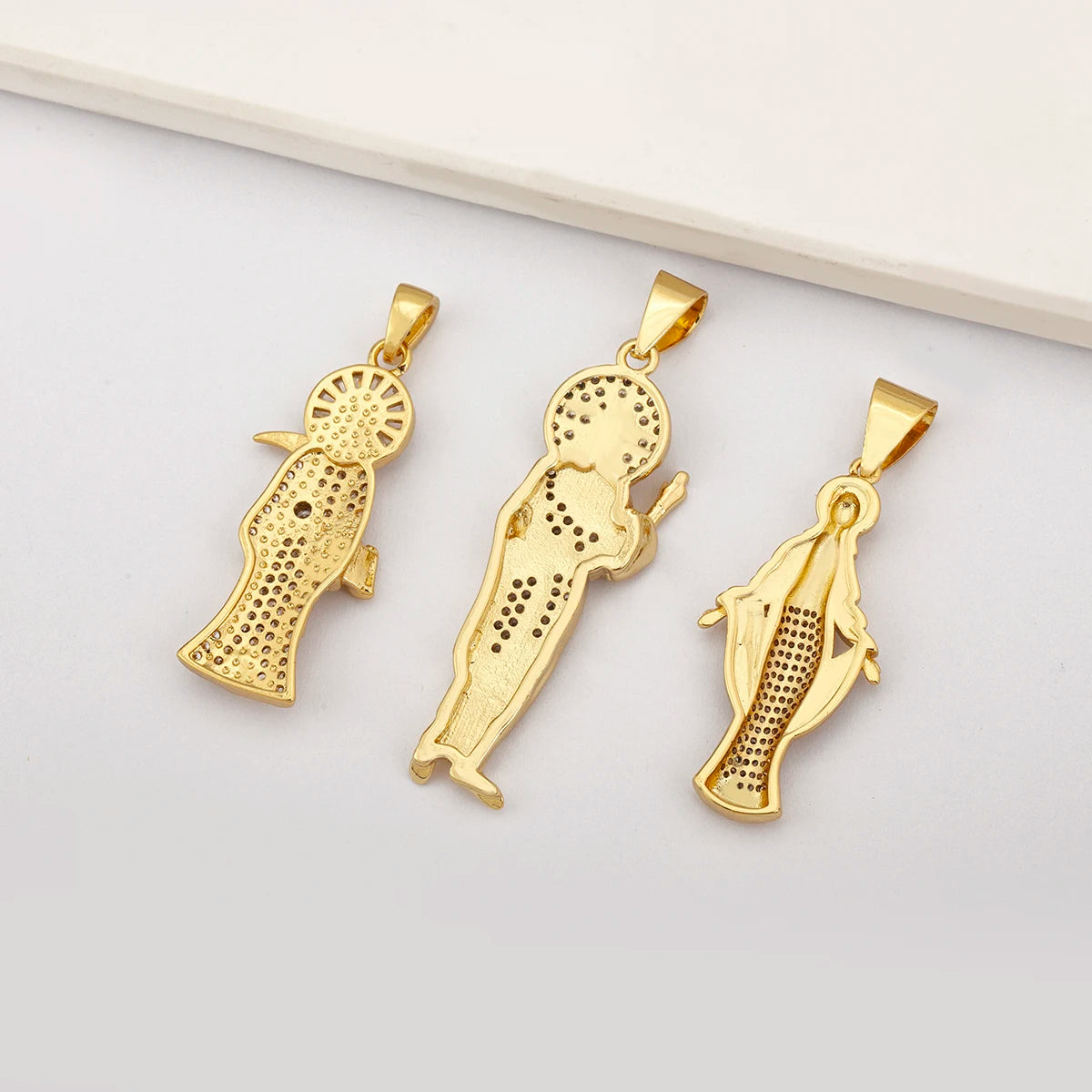 QIKU Wholesale Gold Plated Saint Bartholomew & Virgin Mary & Jesus Pendants Pave Zircon Christian Religious for Jewelry Making