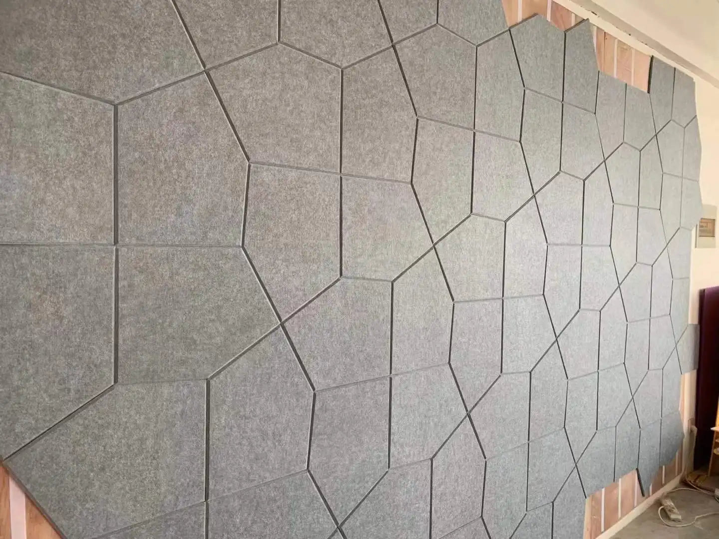 Modern Design Carved Acoustic Ceiling Panel Fireproof Eco-Friendly Soundproof Absorbing Wall Decoration