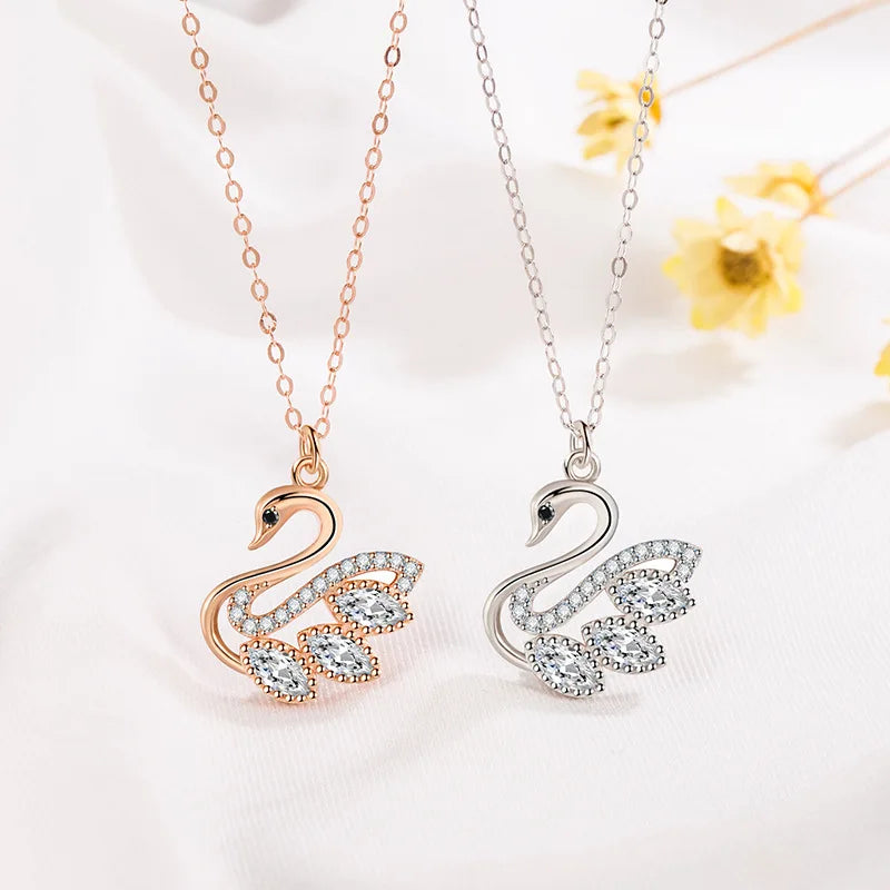 Wholesale S925 Sterling Silver Moissanite Fashion Pendant Necklaces Swan Charm Gold Plated for Women Jewelry