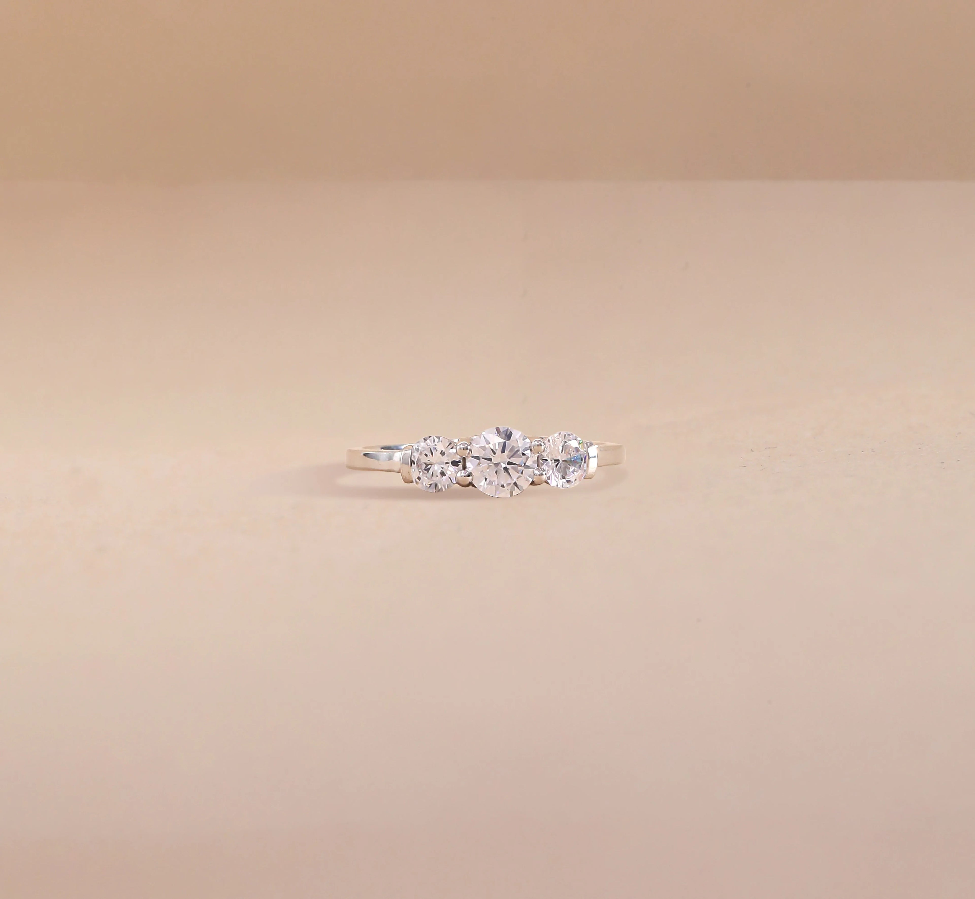 High Grade Romantic 14K Gold Plated 925 Sterling Silver Brilliant Zircon Three Stone Luxury Ring Women Engagement Wedding Party