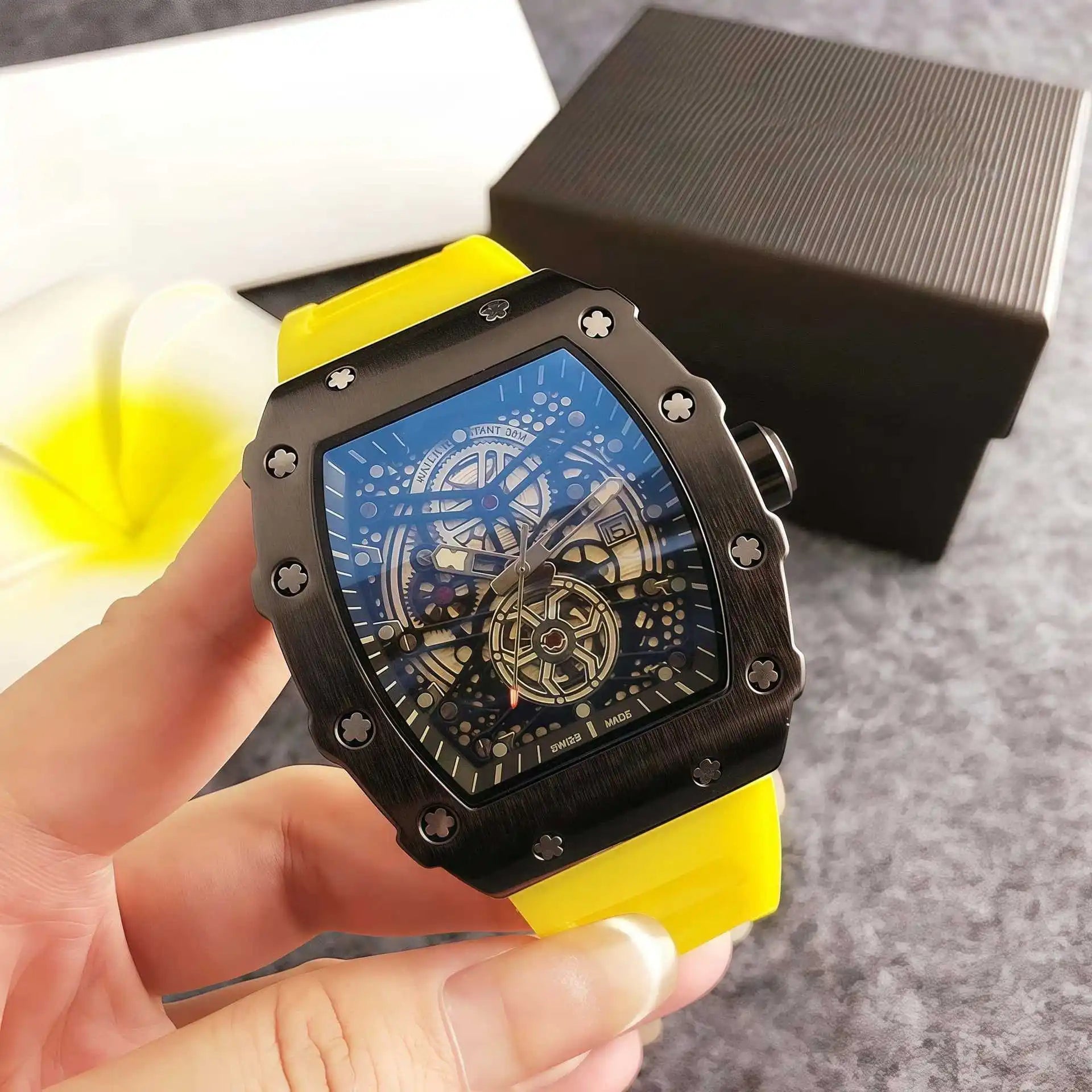 Fenyi Wholesale Fashion Sports Hot Selling Hollow European Style Luminous Barrel Shaped Double Tourbillon Quartz Watch for Men
