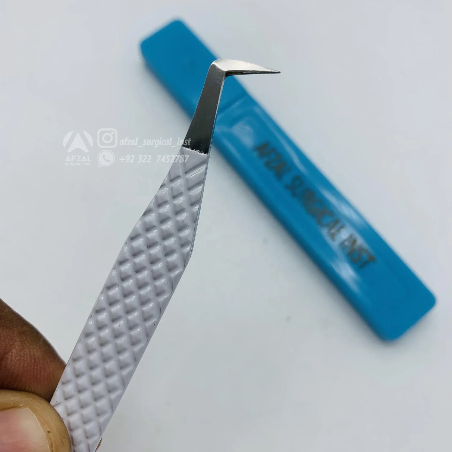 High Quality Anti-Static 90 Degree Japanese Stainless Steel Tweezers Professional Micro Fiber Tips Eyelash Extension Tweezers