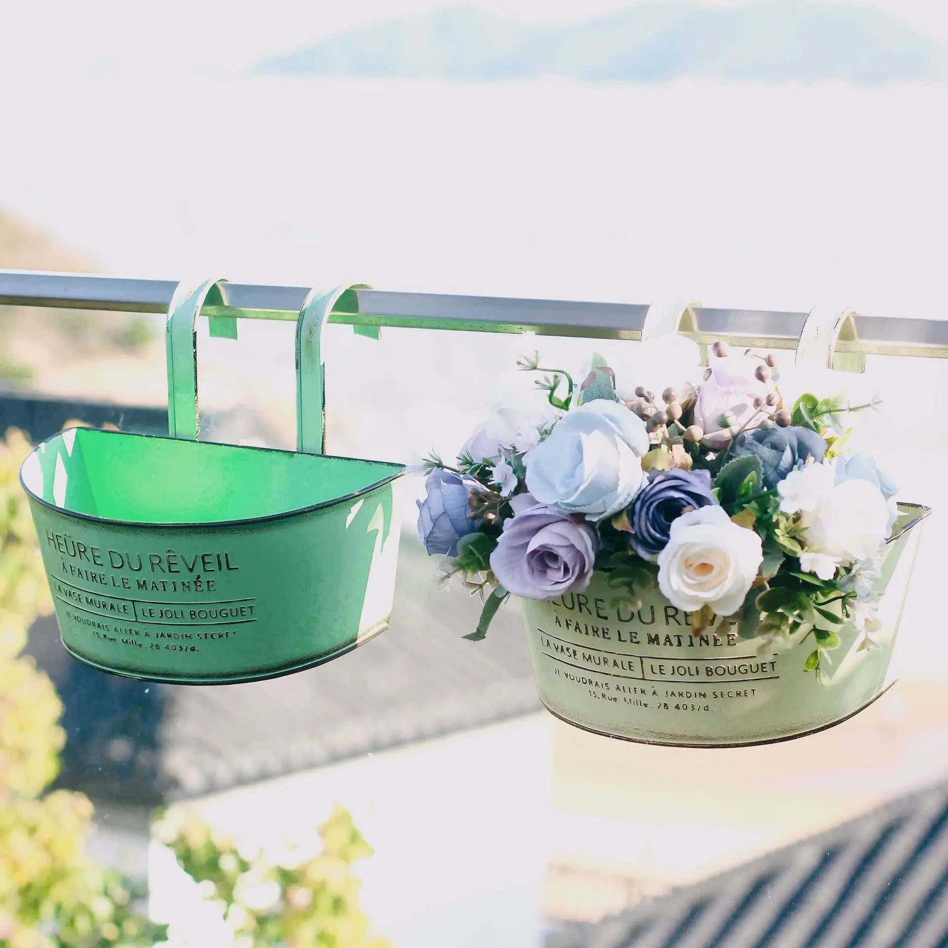 Vintage Metal Hanging Flower Pot Farmhouse Wall Planter Garden Balcony Fence Decorative Planter Retail & Wholesale