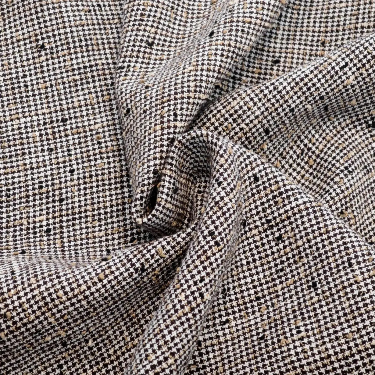 Ready to Ship 230gsm Organic Slub Yarn Texture 100% Houndstooth Flax Textile Gingham Linen Fabric for Coats Autumn Home Textile
