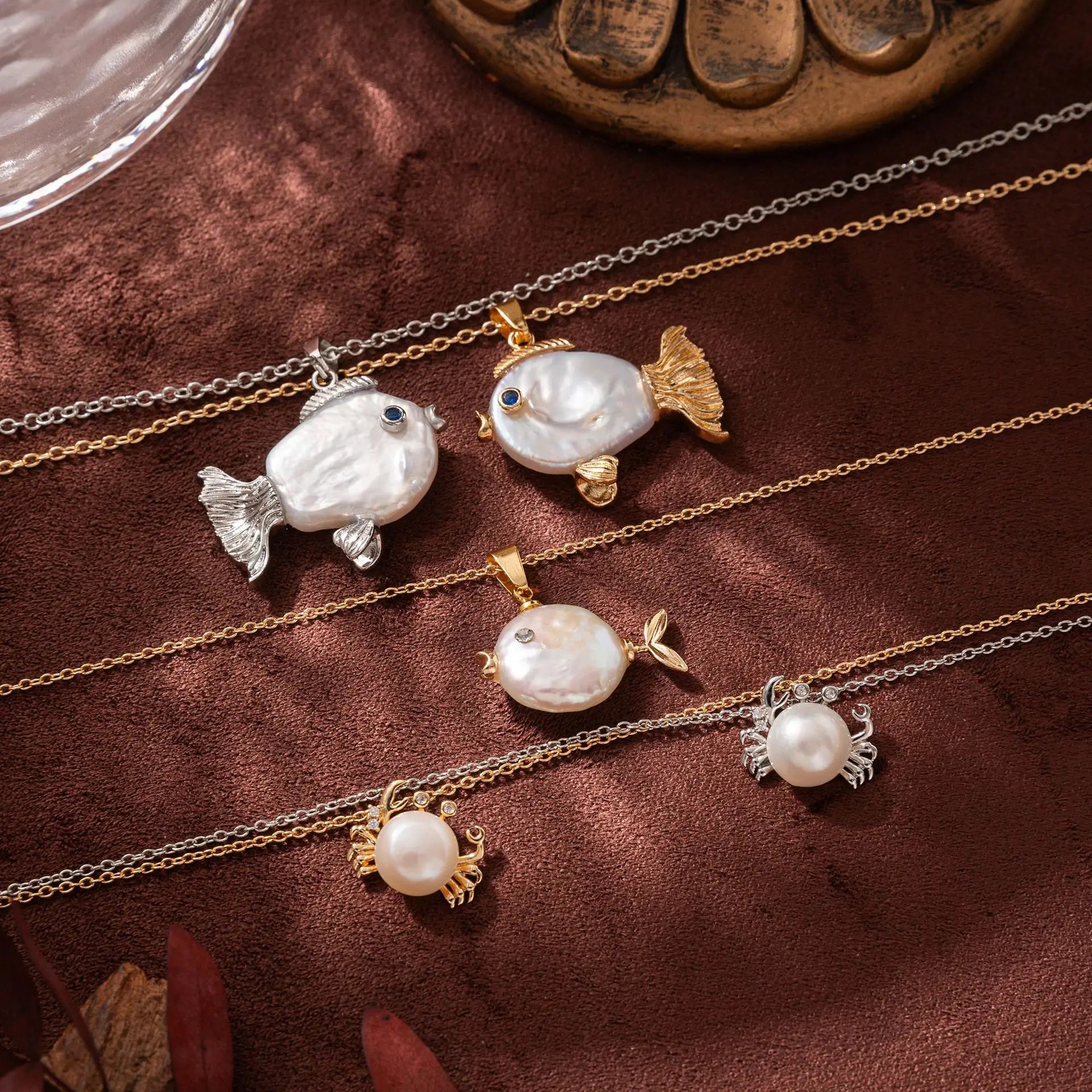Wholesale Elegant Brass 18K Gold Plated Natural Pearl Big Head Clownfish and Crab Pendant Necklace and Earrings Sets