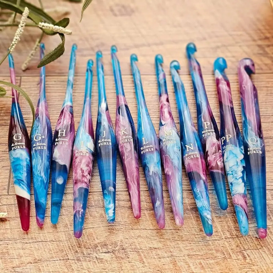 Premium Artistic Resin Crochet Hooks Colorful Ergonomic Handle Smooth Finish Knitting Crochet DIY Craft Tool Set
