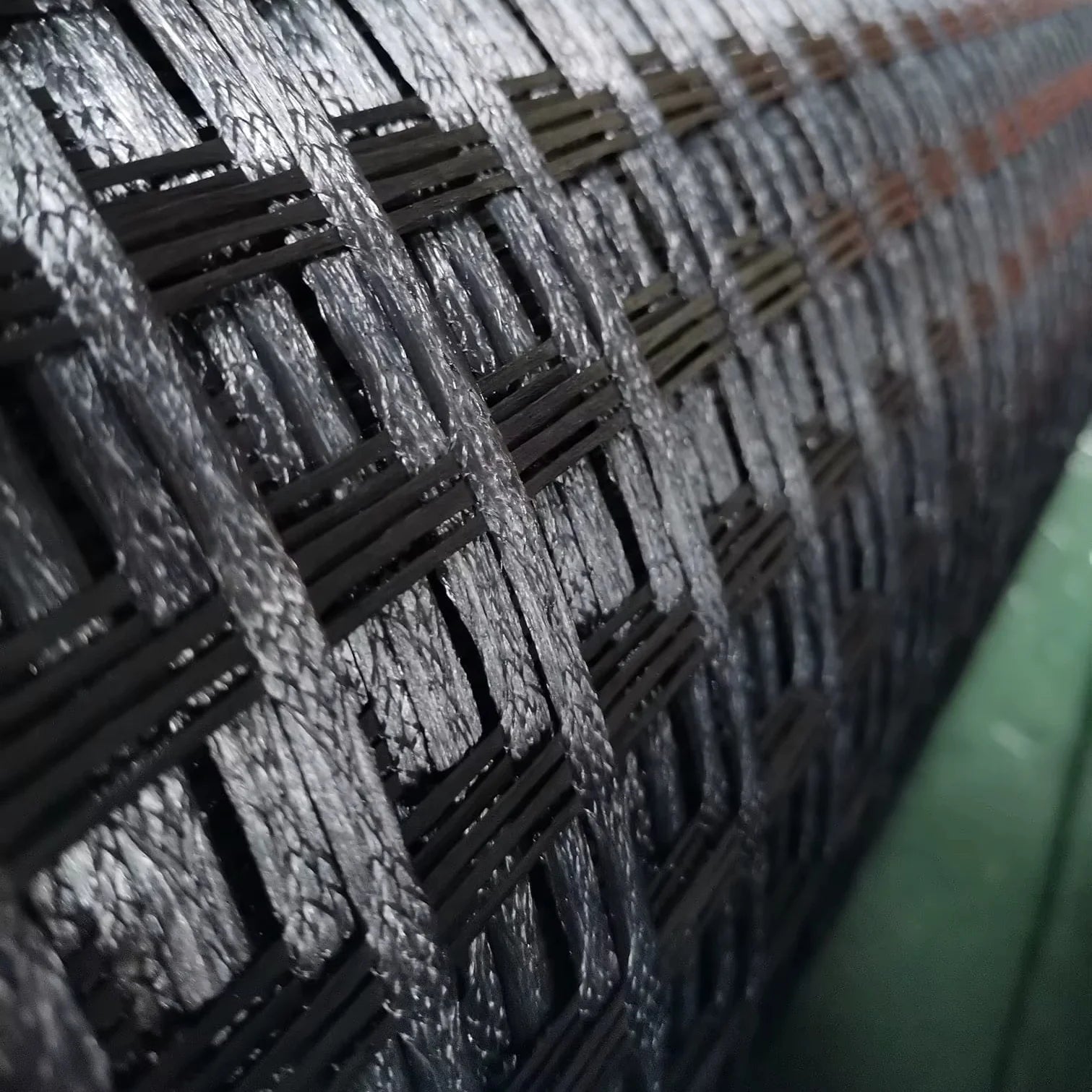 120-120kN Polyester Geogrid Pet Biaxial Geogrid Mesh Uniaxial 20kN-200kN Geogrid for Soil Reinforcement Retaining Walls