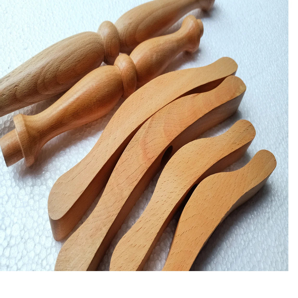 Custom Made Eco-Friendly Handcrafted Vintage Brown Wooden Crochet Hooks Set Small Medium Sizes for Knitting Craft Stores