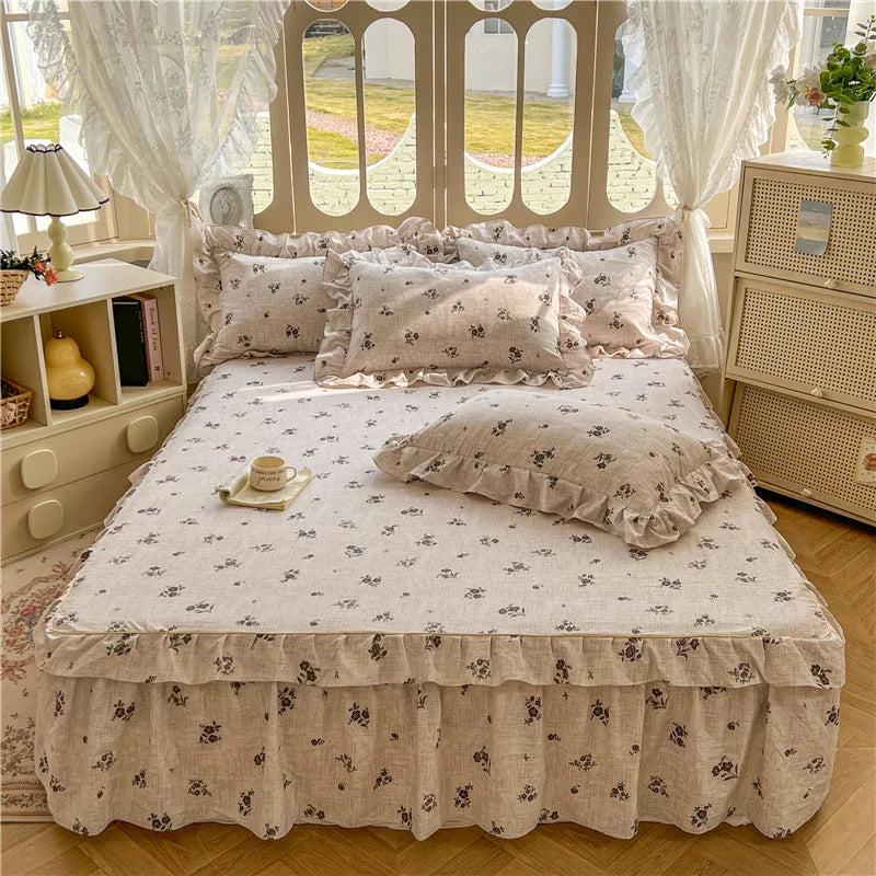 ODM/OEM New Modern Home Textile White Linen-Blend Printed Bedsheet Duvet Cover 3-Piece Bed Skirt Ruffle Pillowcase Bedding Set MegaBDM