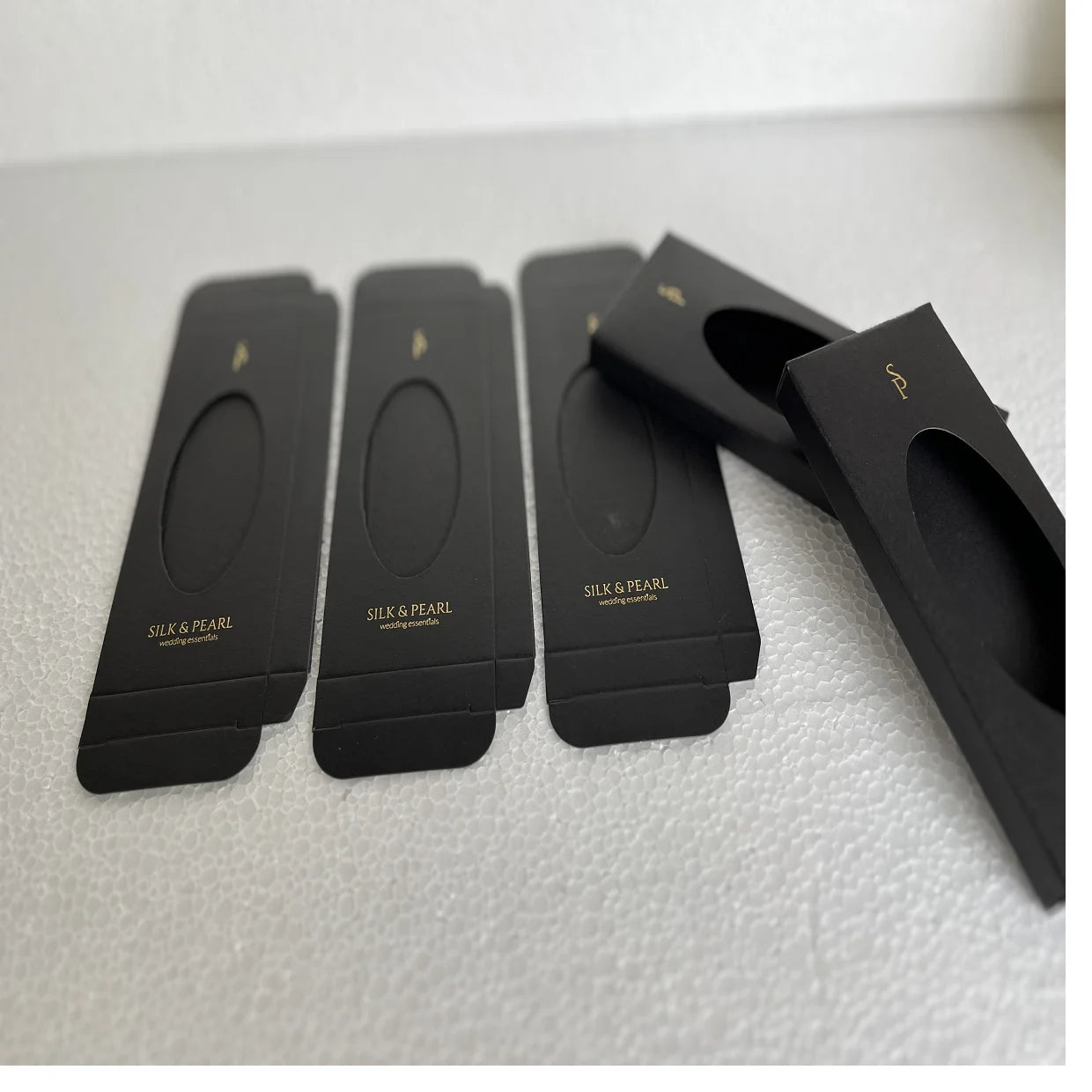 Custom Made Logo Printed Flat Folding Packaging Boxes for Household & Cosmetic Products Portable with Handle