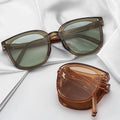 R9 New Fashionable Designer Foldable Pocket Polarized Retro Tr90 Sunglasses with Pc Frame
