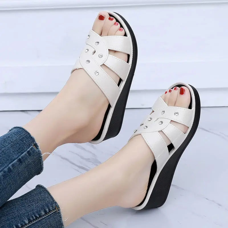 Women's Designer Summer Slide slippers Wholesale Wedge Heel Beach Sandals Thick Sole Non-slip Soft Shoes for Women & Ladies