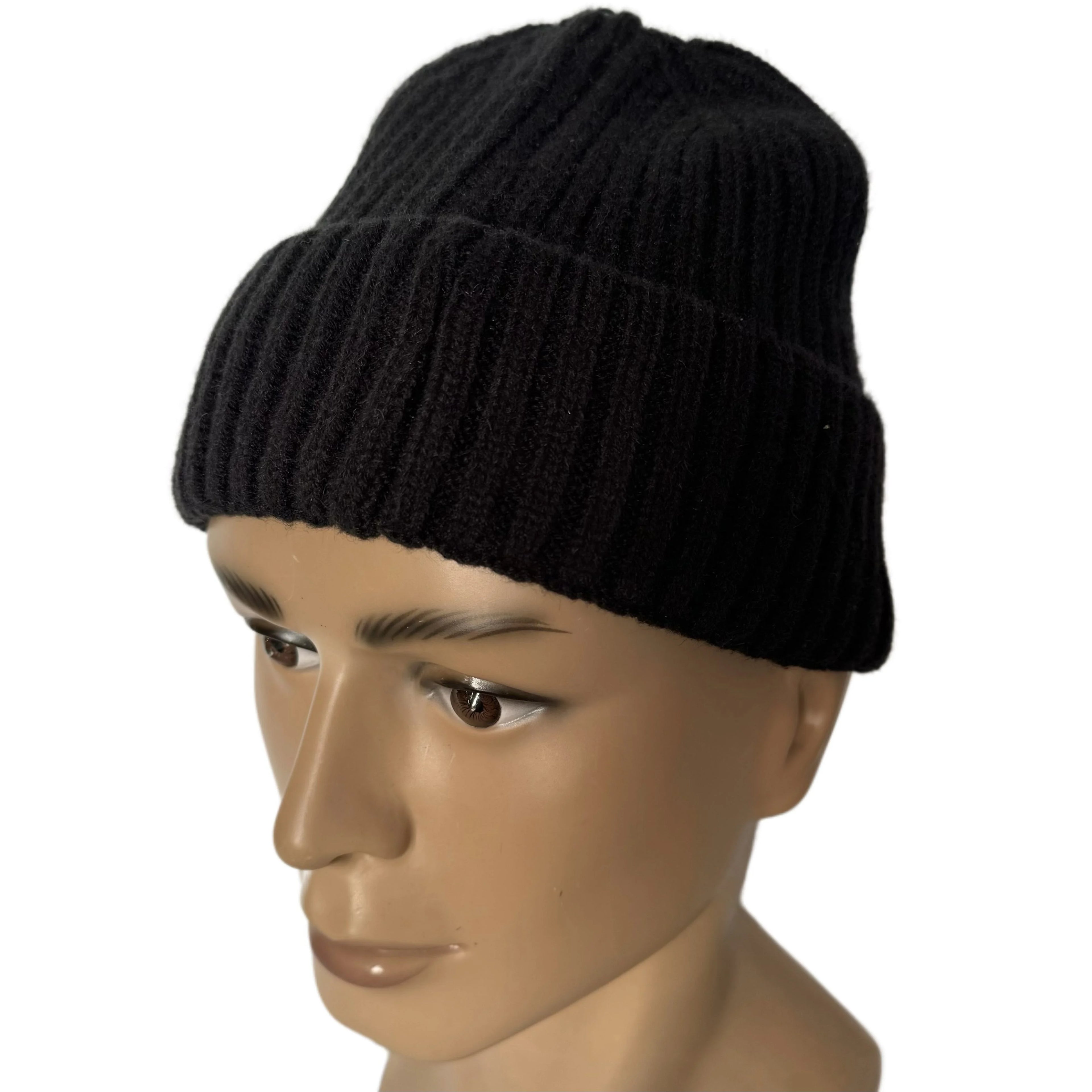 Factory direct sale discount promotion solid color acrylic knit beanie can customize your woven label logo