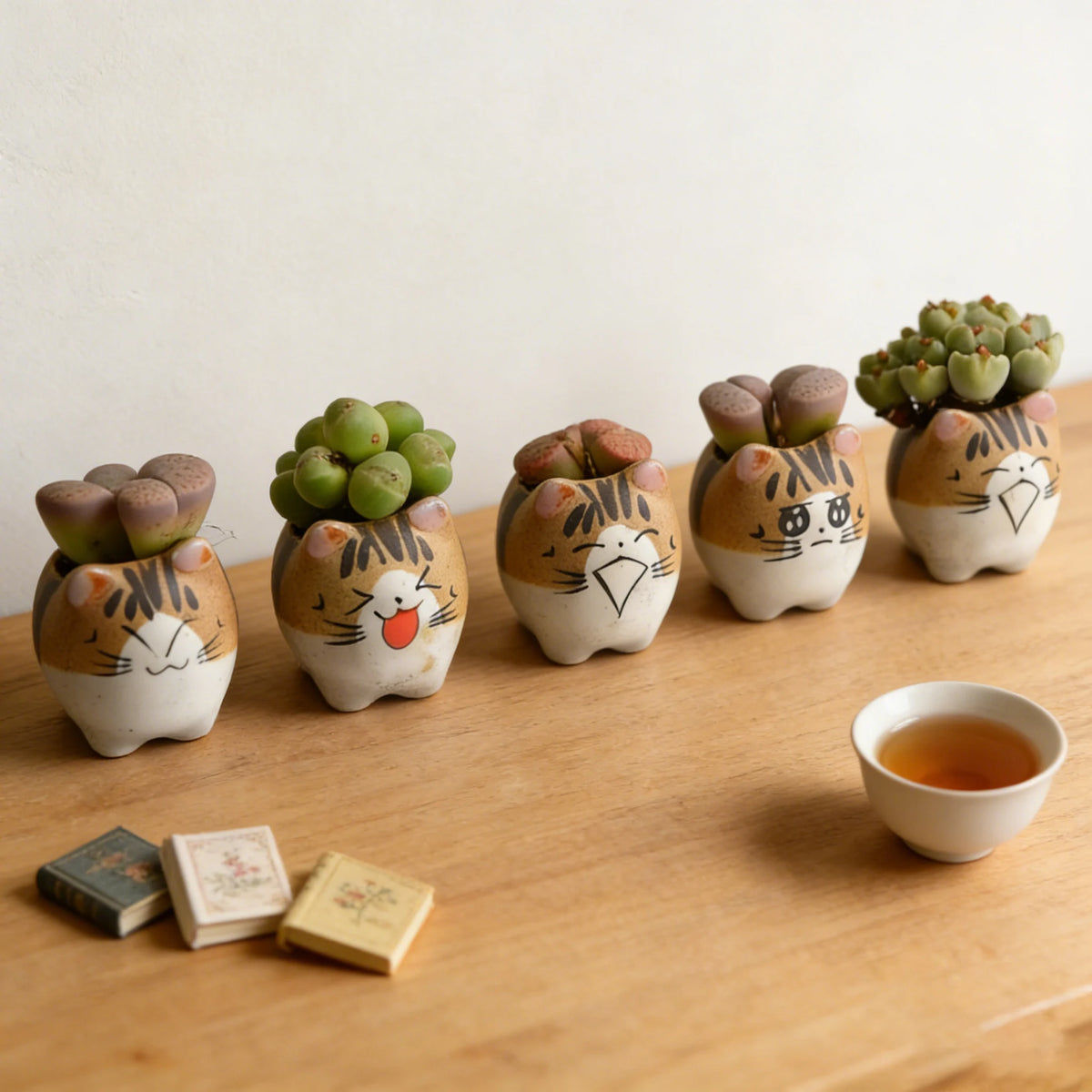 Hot Sale Eco-Friendly Durable Rustic Cartoon Tiny Pots Cute Cat Succulent Planter Creative Ceramic Animal Mini Flower Pot MegaBDM