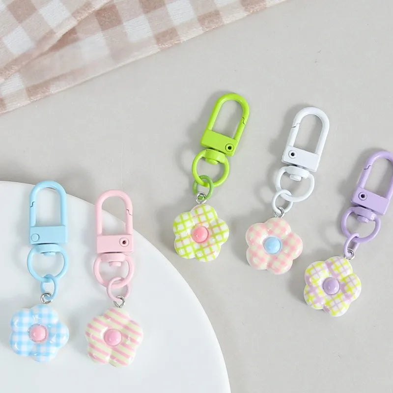 Resin Ice Thin Flash Five-petal Flower Keychain Pendant Korean Ins Girl's Heart Small Lightweight Bag Earphone Cover Small