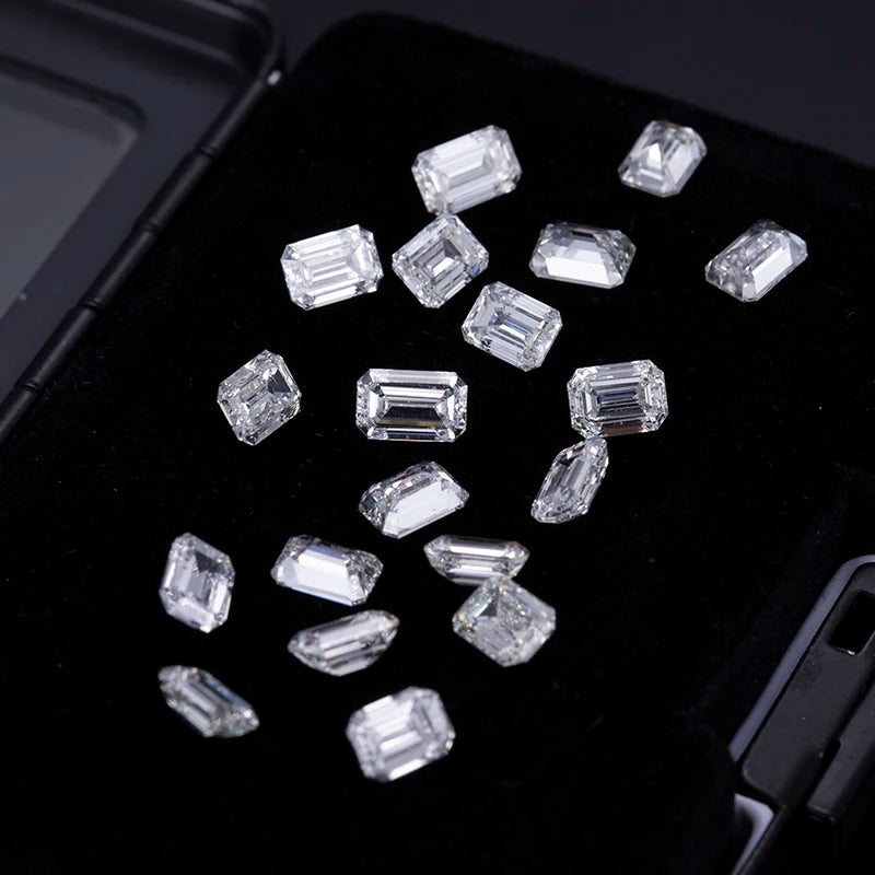 3x2mm - 6x4mm DEF VS Melee Emerald Cut Lab Grown Diamond