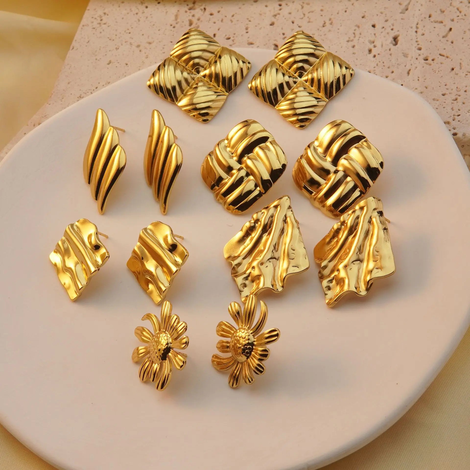 YWXS Fashion Jewelry 18k Gold Stainless Steel Exaggerated  Retro Geometric Oil Sample Earrings Wholesale for Women
