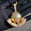New Hip Hop Brass Gold Plated Cubic Zirconia Trendy Brand Men Women Necklace Iced Out Lab Diamond Hand Holding the Earth Pendant