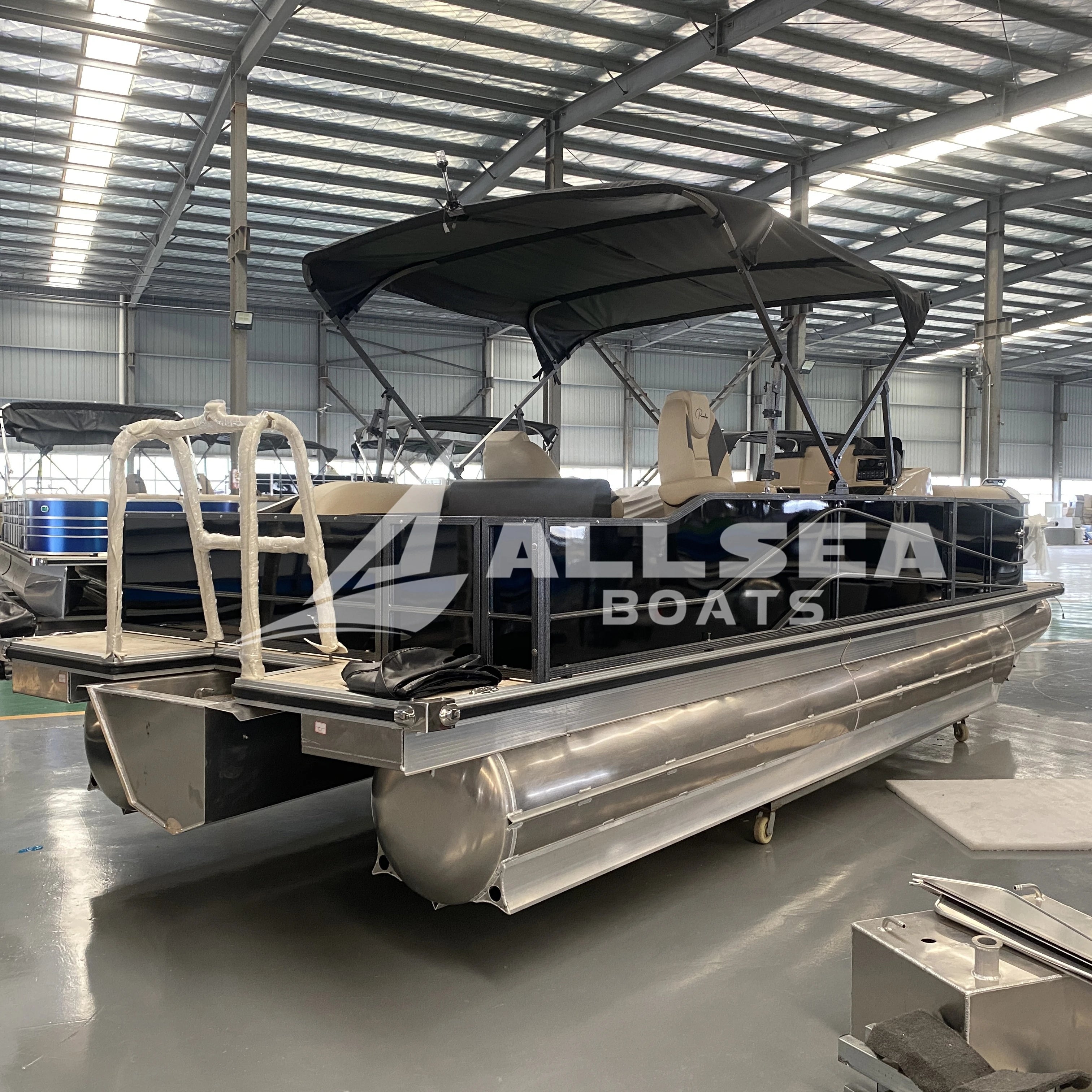 23ft 7m Tritoon Aluminum Welded Pontoon Boat with 200-250HP Outboard Motor 30-35 Knots Speed for Fishing Sport Drifting Leisure