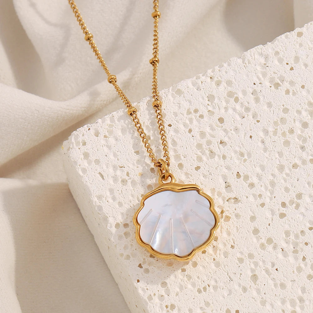 Dreamshow Shell Jewelry Bead Chain Pendant Necklace 18k Gold Plated Stainless Steel Jewelry