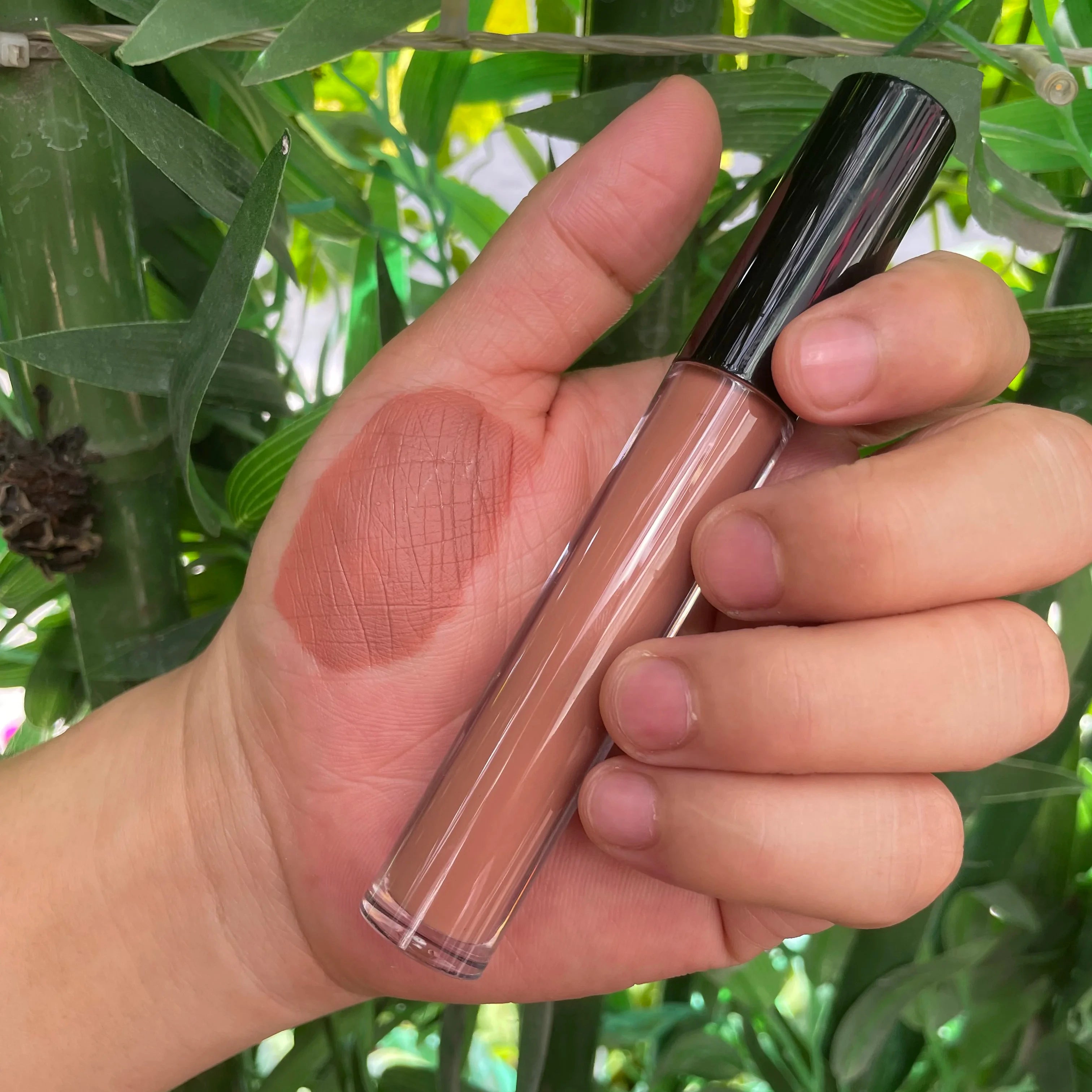 Cruelty Free Vegan High Quality Long Lasting Low MOQ  Liquid Matte Lip Gloss Private Label Bulk Wholesale Waterproof Lipgloss