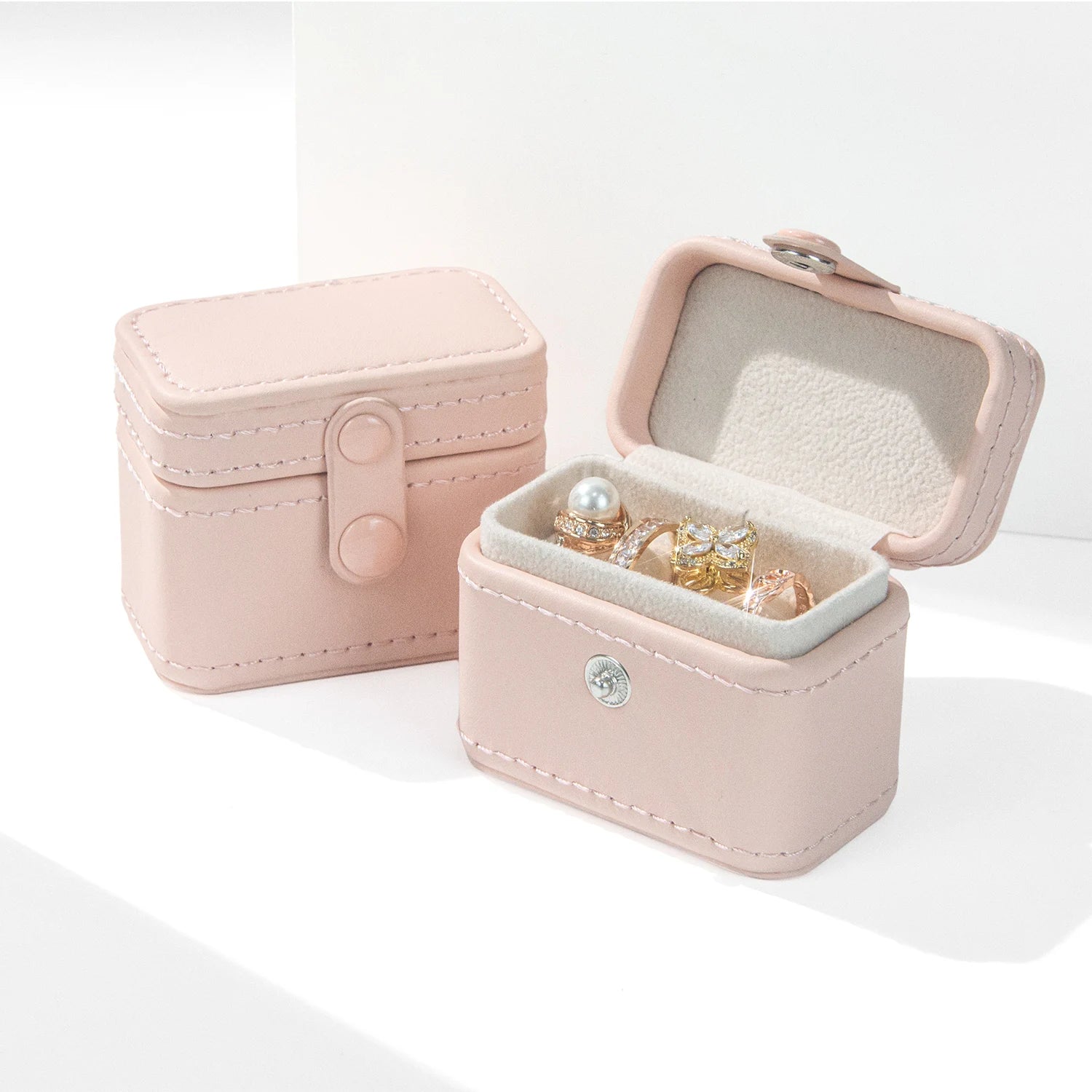 FORTE Mini Portable Soft pink Multiple Color PU Ring Storage Custom LOGO Travel Jewelry Box with Button