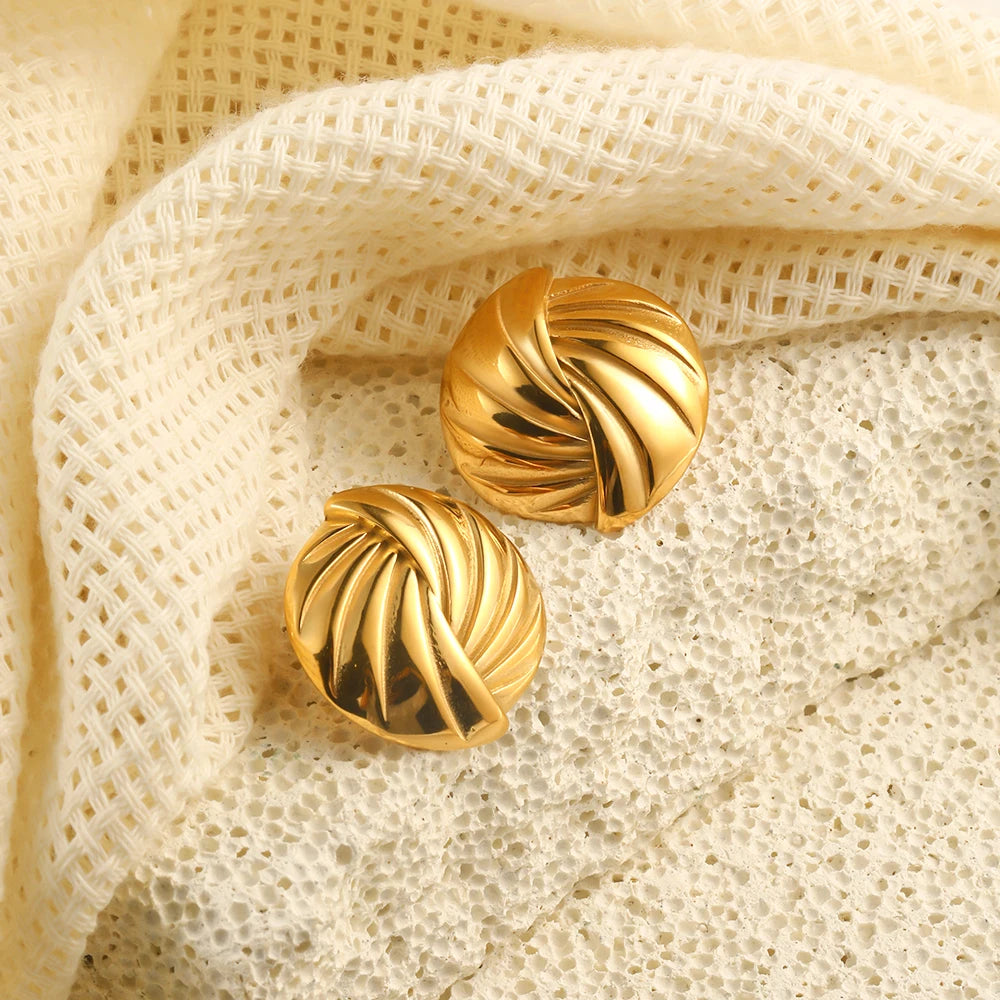 Dreamshow Fashion Stud Earrings Engraved Texture 18K PVD Gold Plated Waterproof Jewelry Non Tarnish Stainless Steel Jewelry