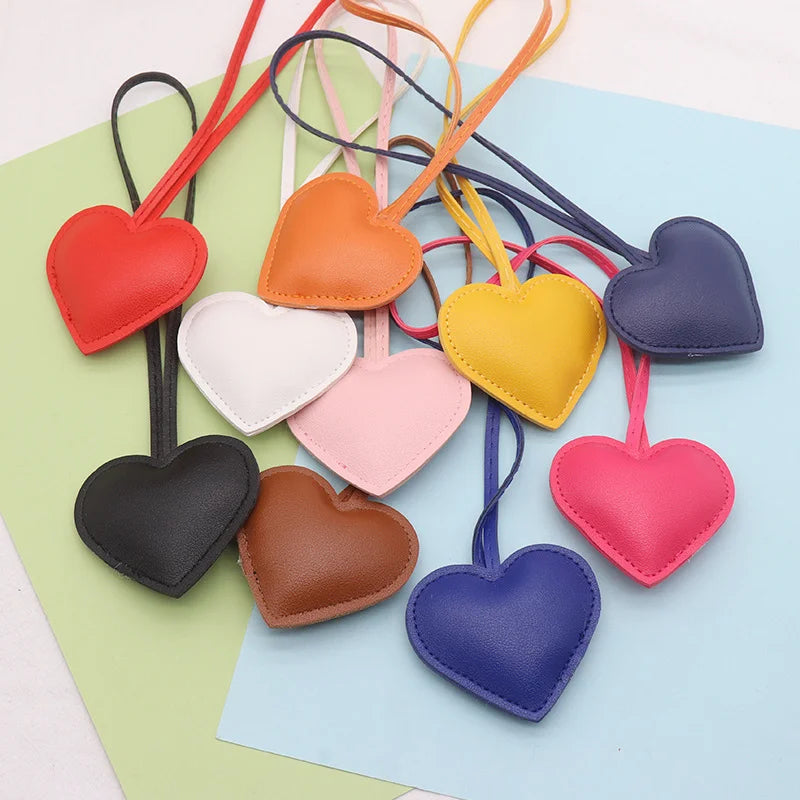 Cheap New love Heart Leather Tags Embossesd hang Car Keychains Bag Pendant Key Ring Accessories Ornament Wristlet Bag Charms