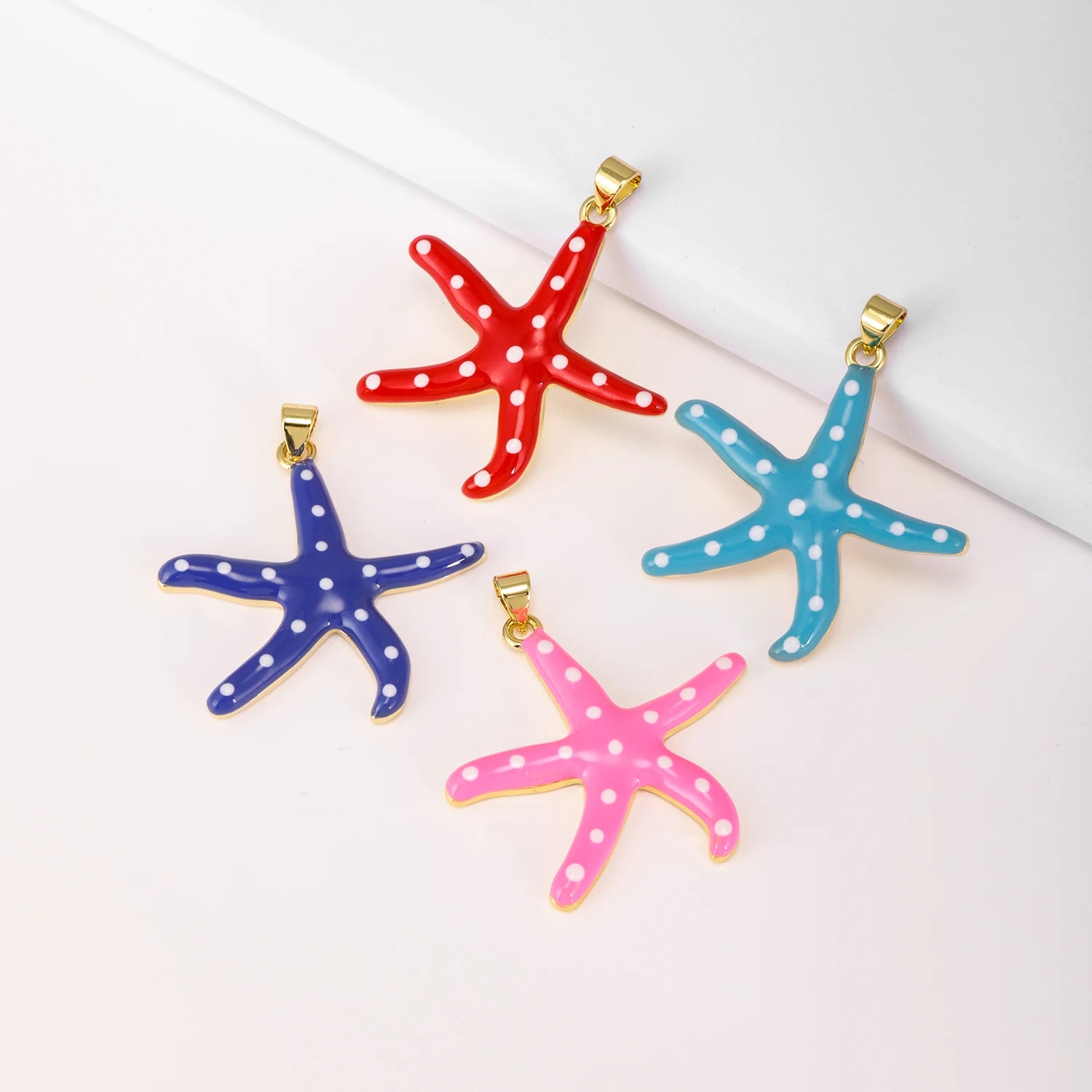 QIKU Wholesale Enamel Starfish Charms Gold Plated Ocean Sea Life Copper Charms for Jewelry Necklace Making