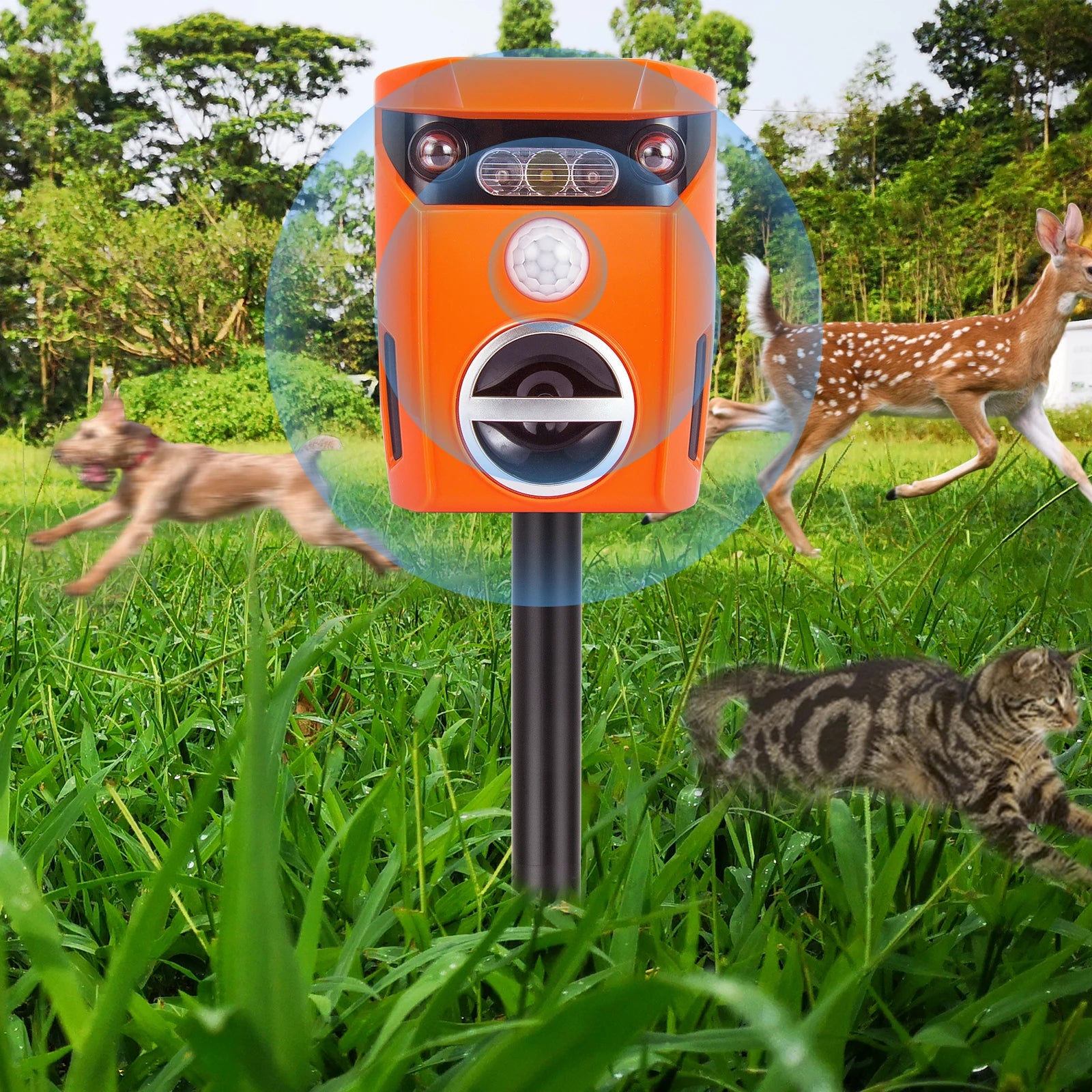 Outdoor Ultrasonic & Flash Light Animal Repeller Solar Powered ABS Material for Garden & Farm Protection