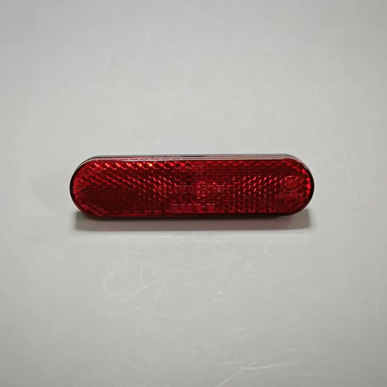 E Mark DOT Approved PMMA Prismatic Reflective Sheeting 96*24mm Oval Reflector