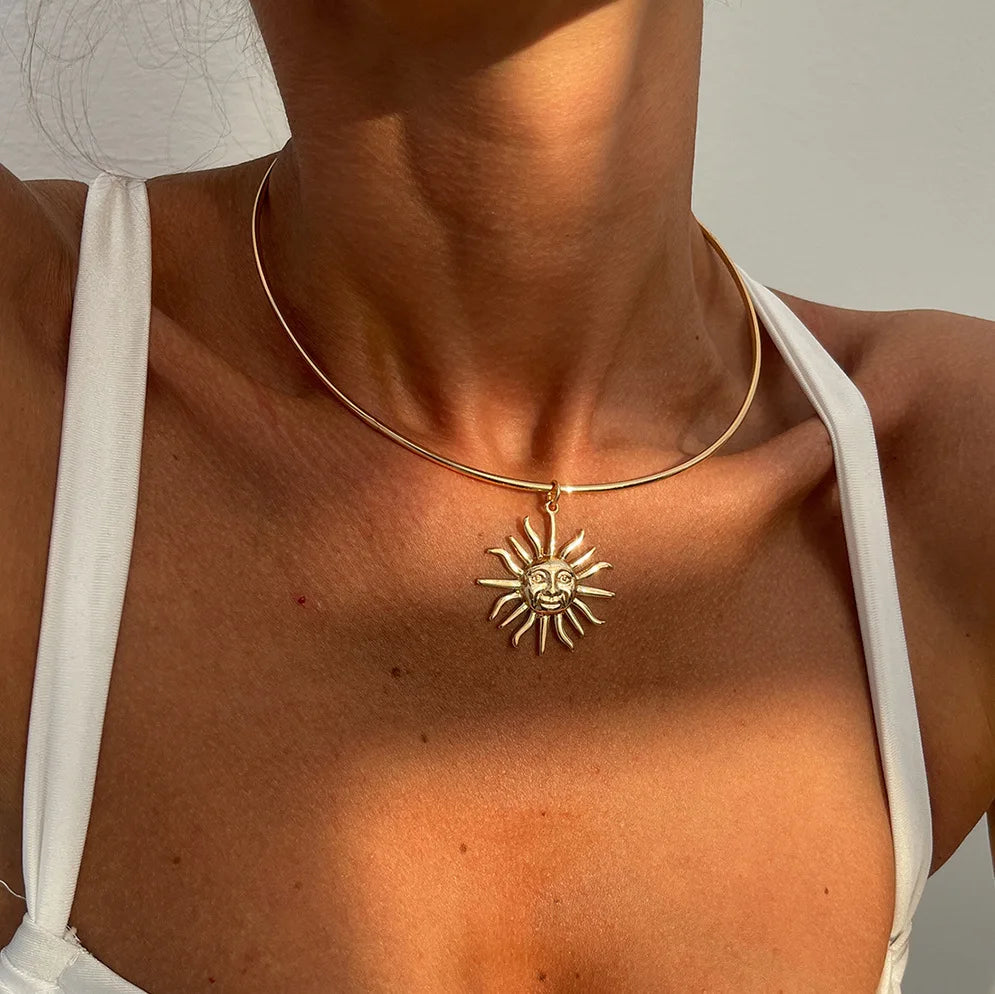 POP Jewelry New Fashion Sun Pendant Choker Necklace for Women Stainless Steel Layering Chain Wholesale