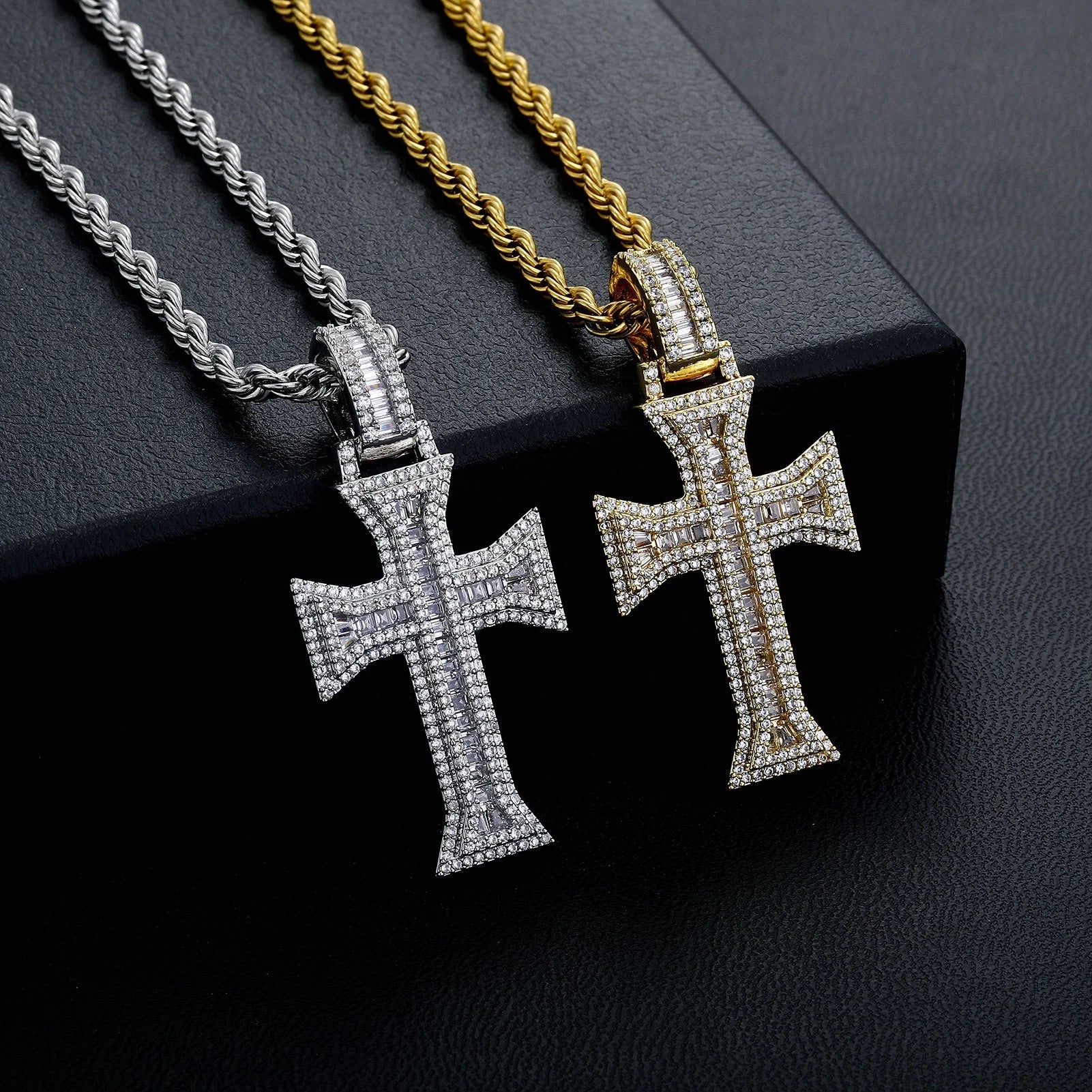 Iced Out Lab Diamond Cross Pendant for Men Women Crucifix Charm Necklace Hip Hop Rapper Jewelry Gold Silver Plated Drop Shipping