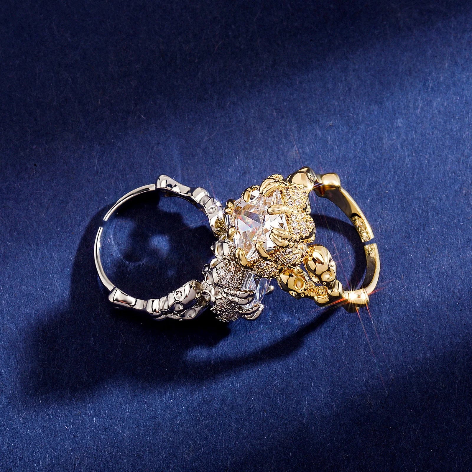 Wholesale High Quality Iced Zircon Brass Gold Plated Lab Created Daily Dragon Claw Shiny Open Hip Hop Diamond Skull Finger Ring
